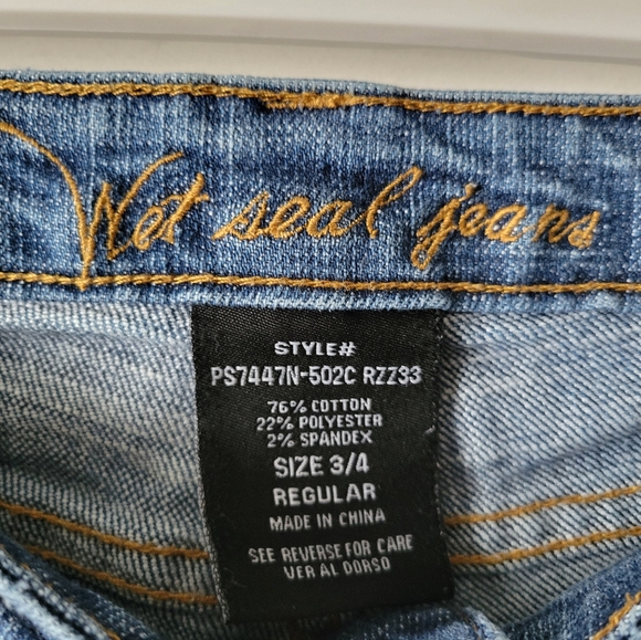 Wet Seal low rise bootcut flare jeans - Picture 3 of 3